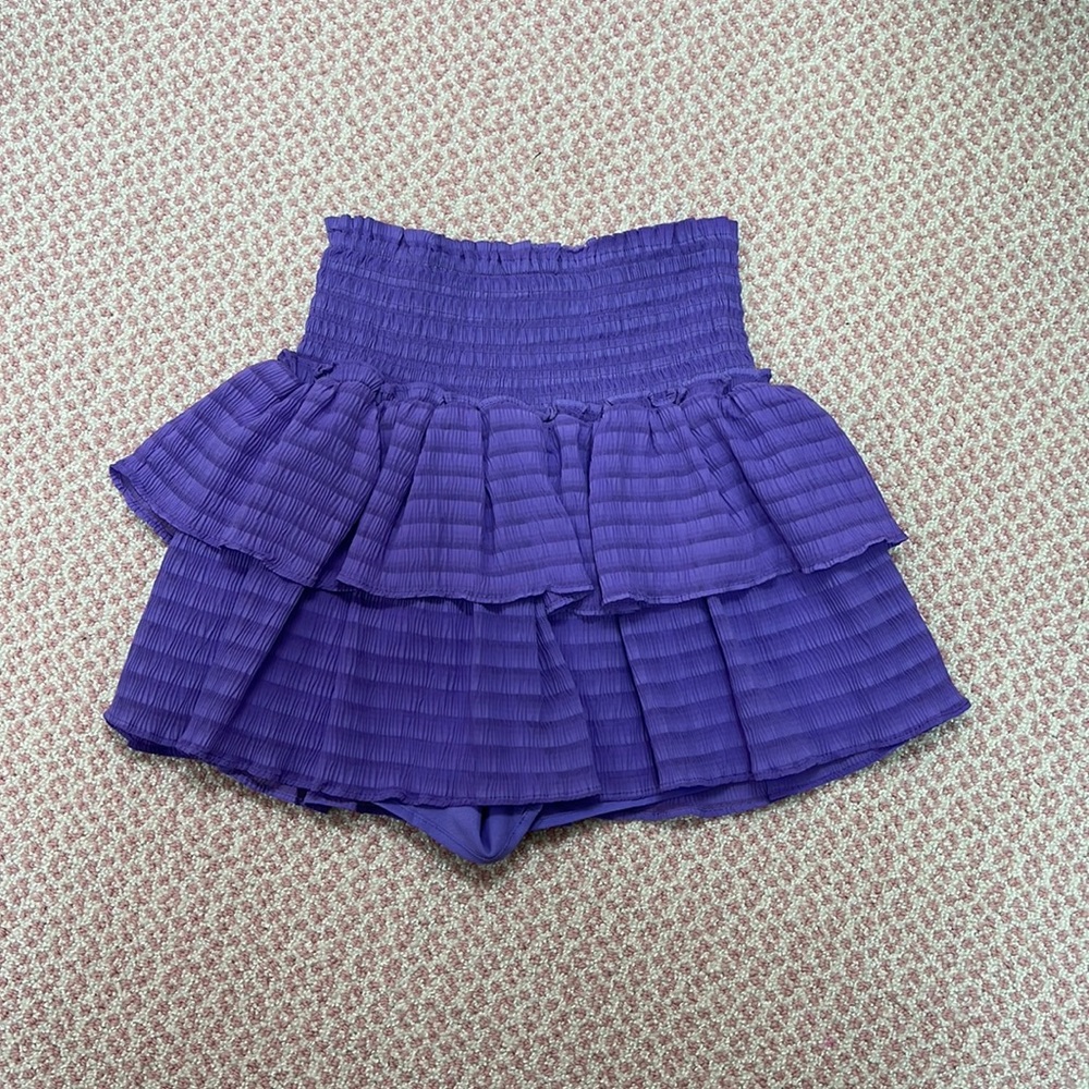 Cute ruffle, purple mini skirt from DO+BE with built in shorts